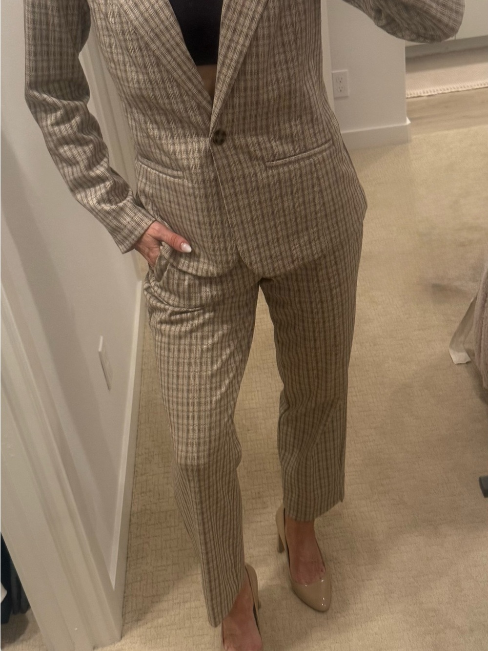 Liverpool women’s 2 pc washable suit. Size small/6/28
